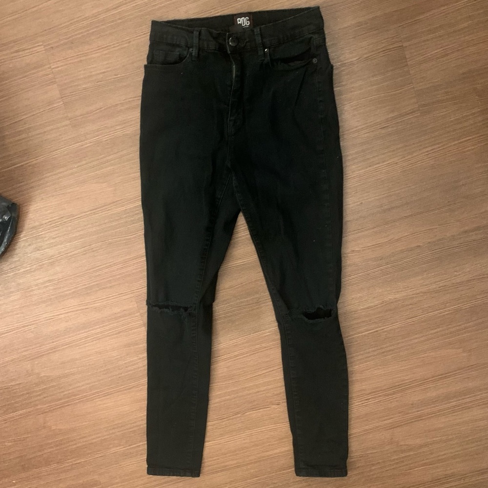 BDG Black Jeans!!